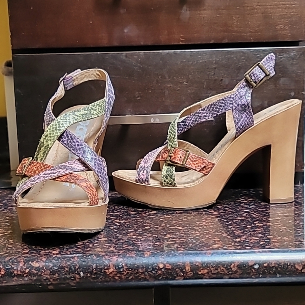 Rocket Dog heels